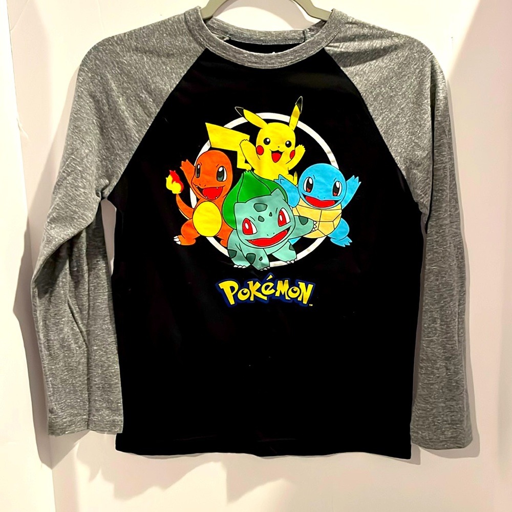 EUC Pokémon Characters Raglan Sleeve Shirt